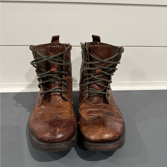 Men\'s Distressed Leather Boots with Green Laces main image 5